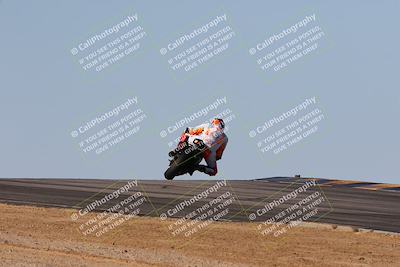 media/Feb-06-2025-Racers Edge (Thu) [[c17ed6f7b1]]/2-B Group/Session 4 End (Turn 10 Backside)/